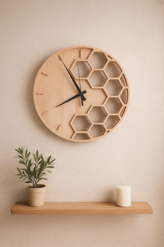 Petek motifli duvar saatim.